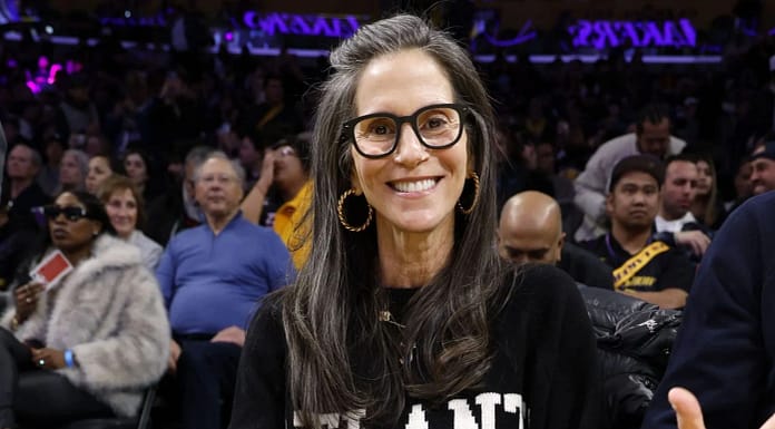 Jami Gertz: Luxury Lifestyle and Elegant Interior Design Inspiration Jami Gertz Luxury Lifestyle and Elegant Interior Design Inspiration